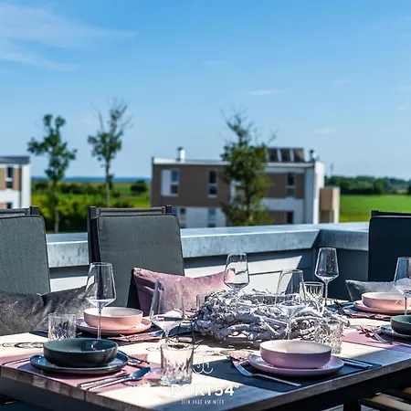 Strandwohnung Mit Meerblick Ueber Felder, Fusslaeufig Zum Strand, 3 Schlafzimmer, Infrarotsauna Olpenitz